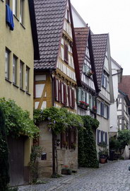 Schlüsseldienst Marbach am Neckar - Türöffnung und Schlosstausch rundum die Uhr