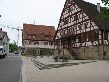 Schlüsseldienst für Korntal-Münchingen - Ausgesperrt, Tür ins Schloss gefallen? - Schließanlagen einbauen lassen